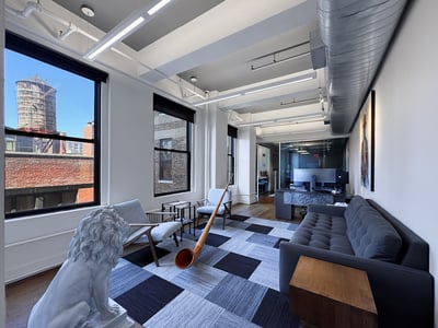 Thumbnail image of property at 915 Broadway